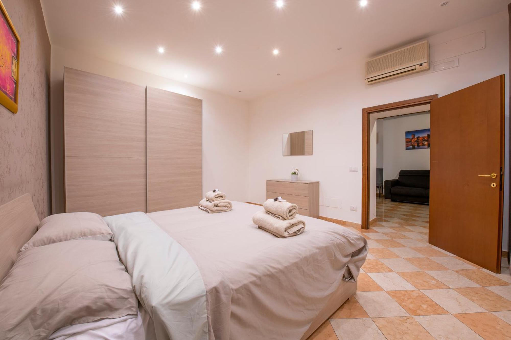 Palace Home Mazzini เวโรนา ภายนอก รูปภาพ